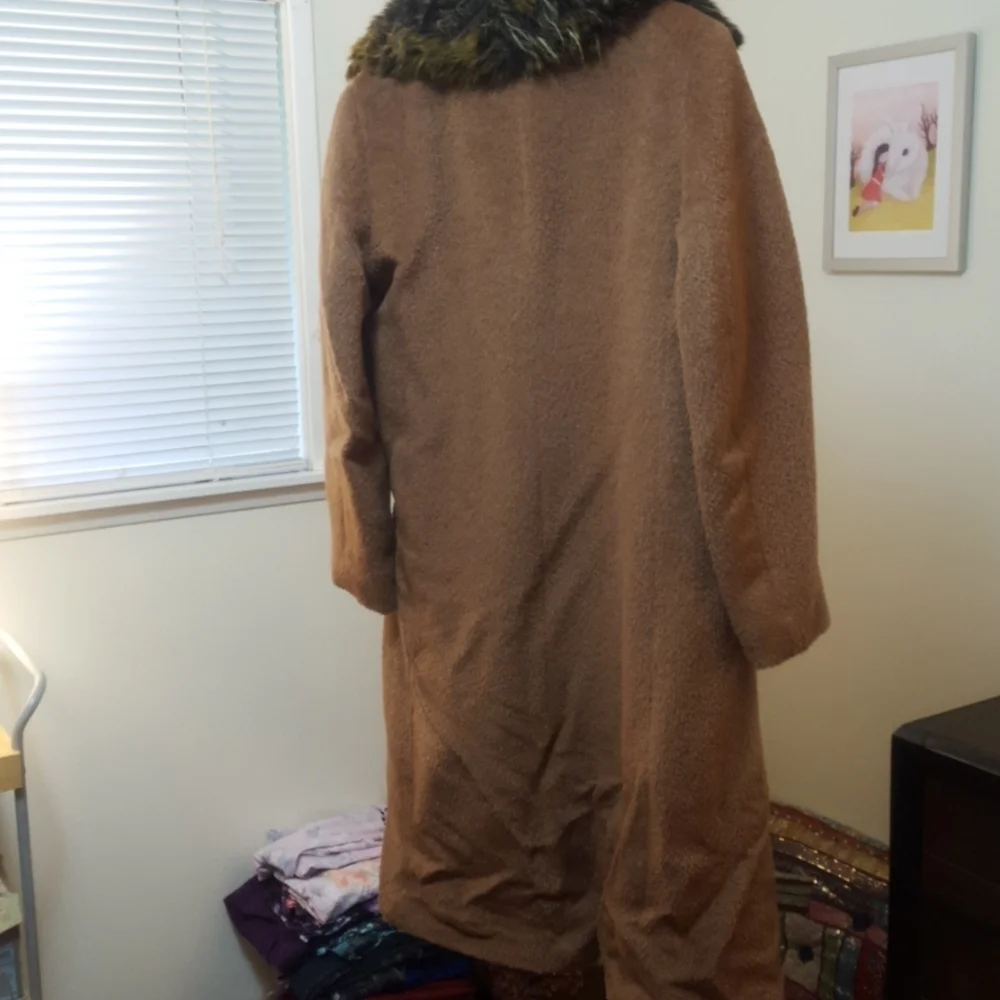 Max Studio Y2K Brown Fur Collar Coat - Picture 7 of 10